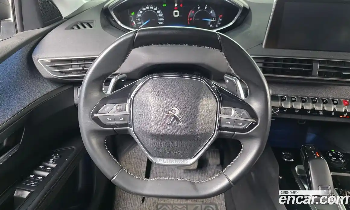 Peugeot 5008 2018 1.6 гидро в Москве, фото 19