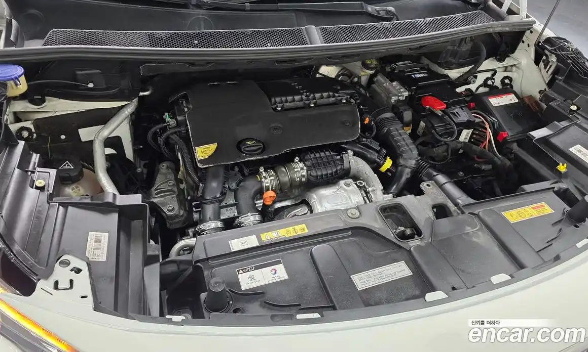 Peugeot 5008 2018 1.6 гидро в Москве, фото 6