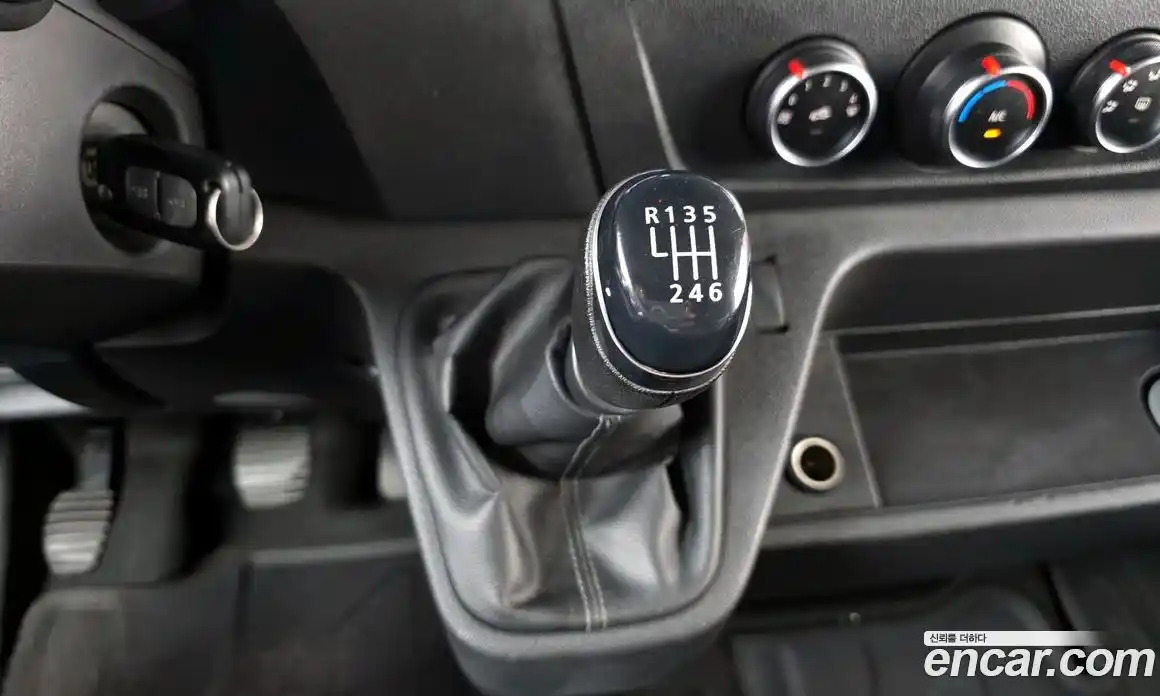 Renault Master 2020 2.3 механика в Москве № 1912520, фото 9