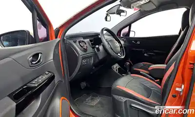 Renault QM3 2015 1.5 гидро в Москве № 1912556, миниатюра 10