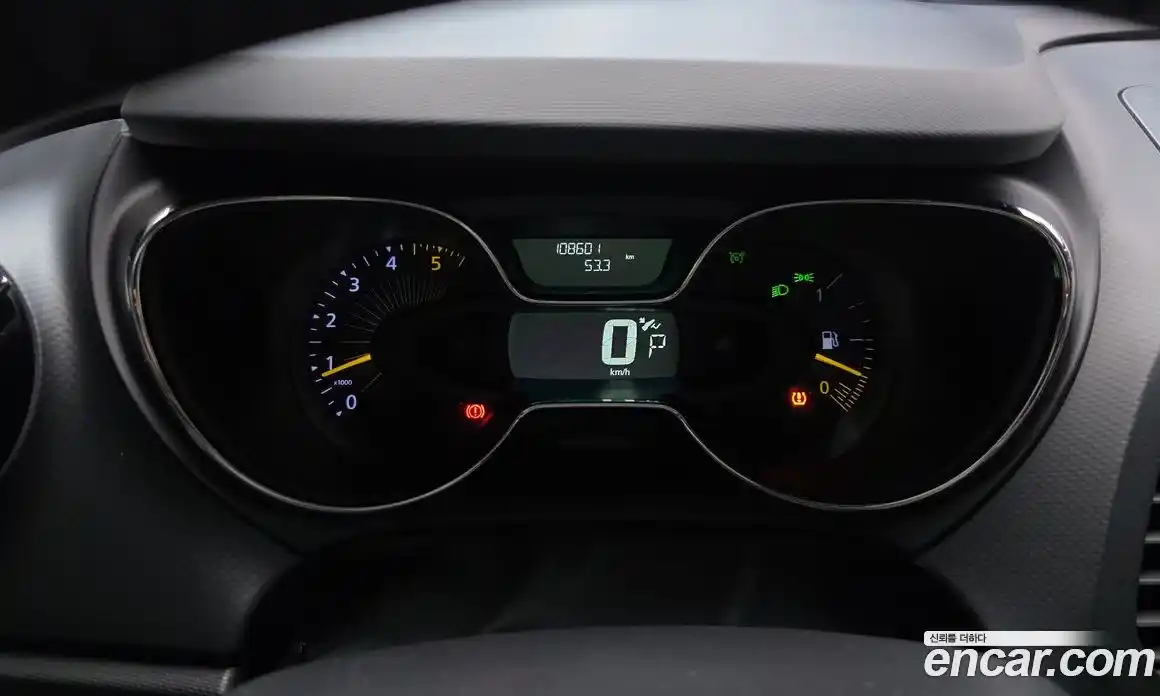 Renault QM3 2016 1.5 гидро в Москве № 1913070, фото 8