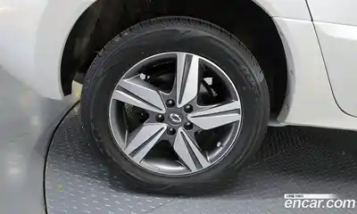 Renault QM5 2015 2.0 гидро в Москве № 1913179, миниатюра 4