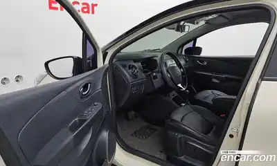 Renault QM3 2015 1.5 гидро в Москве № 1913243, миниатюра 10