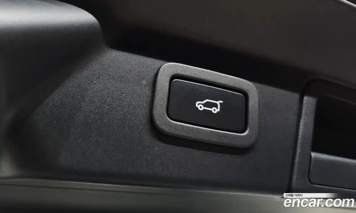 Land Rover Range-Rover Velar 2022 3.0 гидро в Москве № 1914699, фото 24