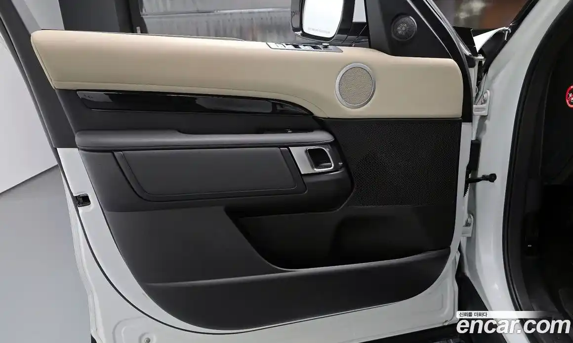 Land Rover Discovery 2018 2.0 гидро в Москве № 1914823, фото 14