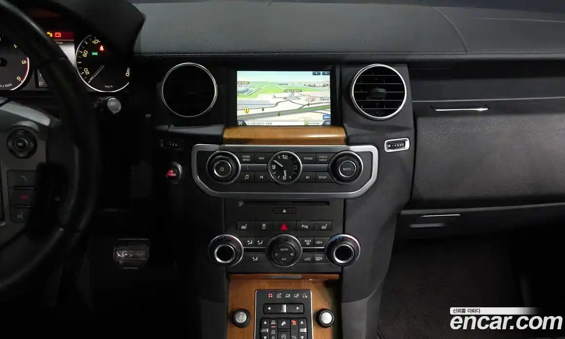 Land Rover Discovery 2015 3.0 гидро в Москве № 1914869, фото 14