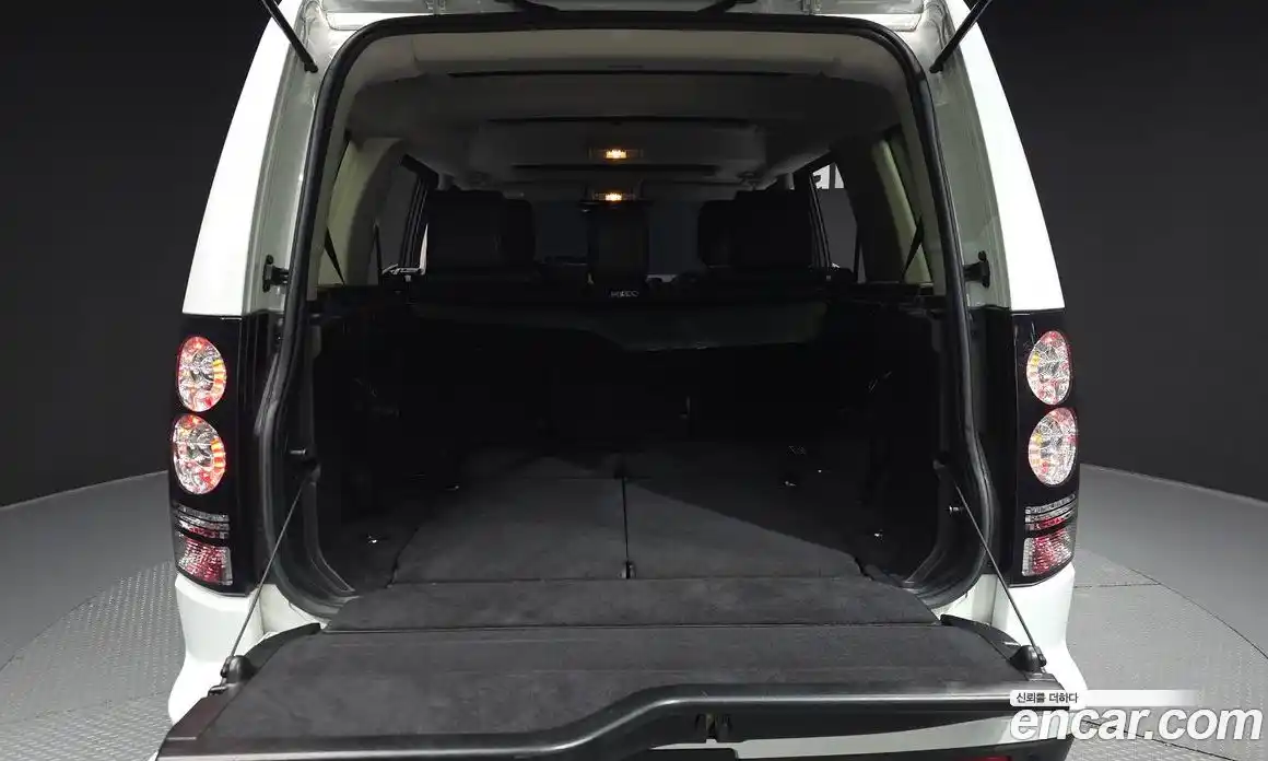 Land Rover Discovery 2015 3.0 гидро в Москве № 1914869, фото 20