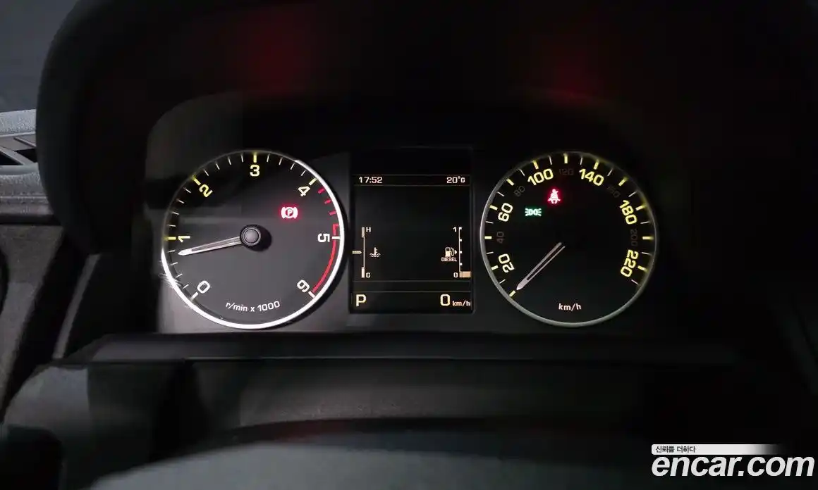 Land Rover Discovery 2015 3.0 гидро в Москве № 1914869, фото 8