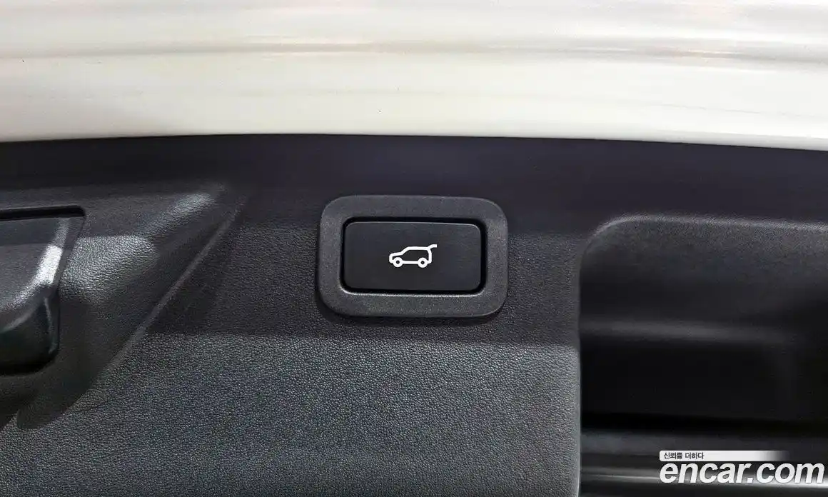 Land Rover Discovery Sport 2016 2.0 гидро в Москве № 1914932, фото 18