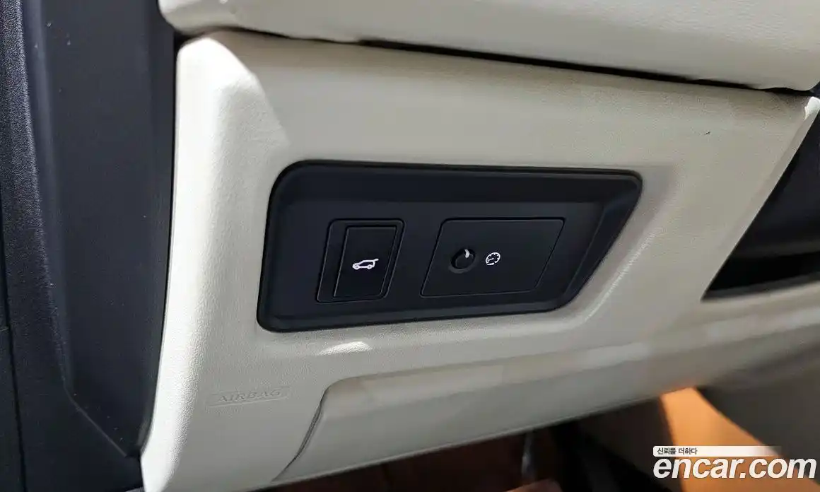 Land Rover Discovery Sport 2016 2.0 гидро в Москве № 1914932, фото 20