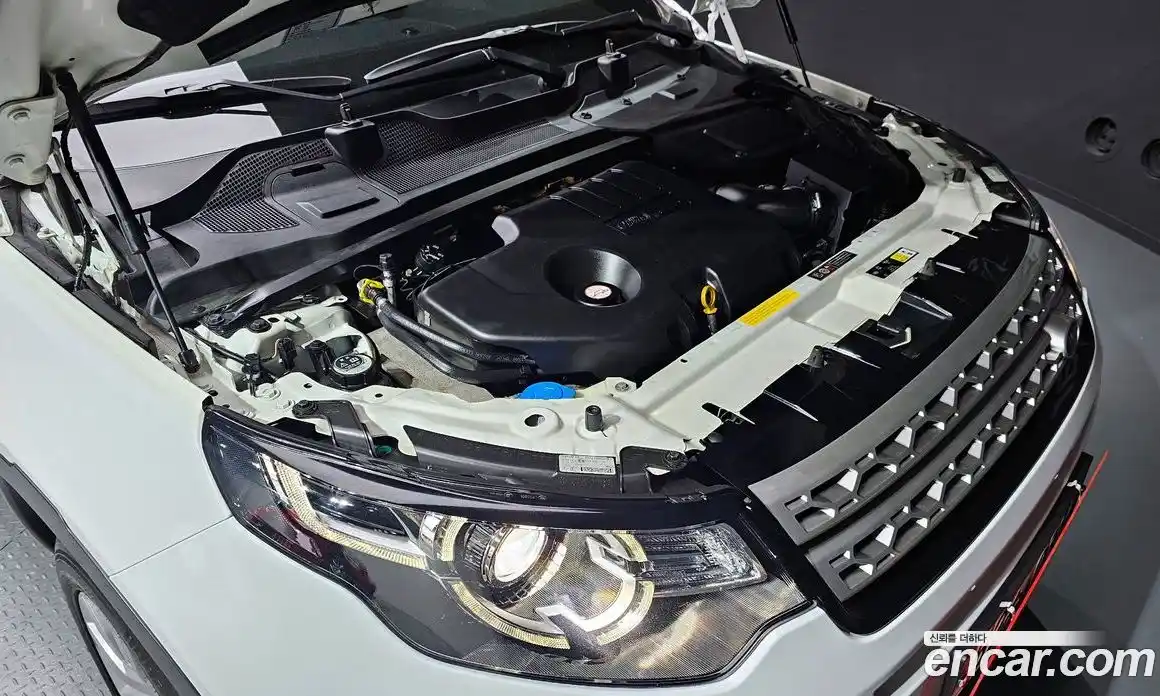 Land Rover Discovery Sport 2016 2.0 гидро в Москве № 1914932, фото 6