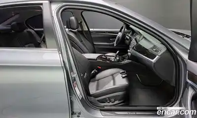 BMW 5-Series 2011 2.0 гидро в Москве № 1918606, миниатюра 11