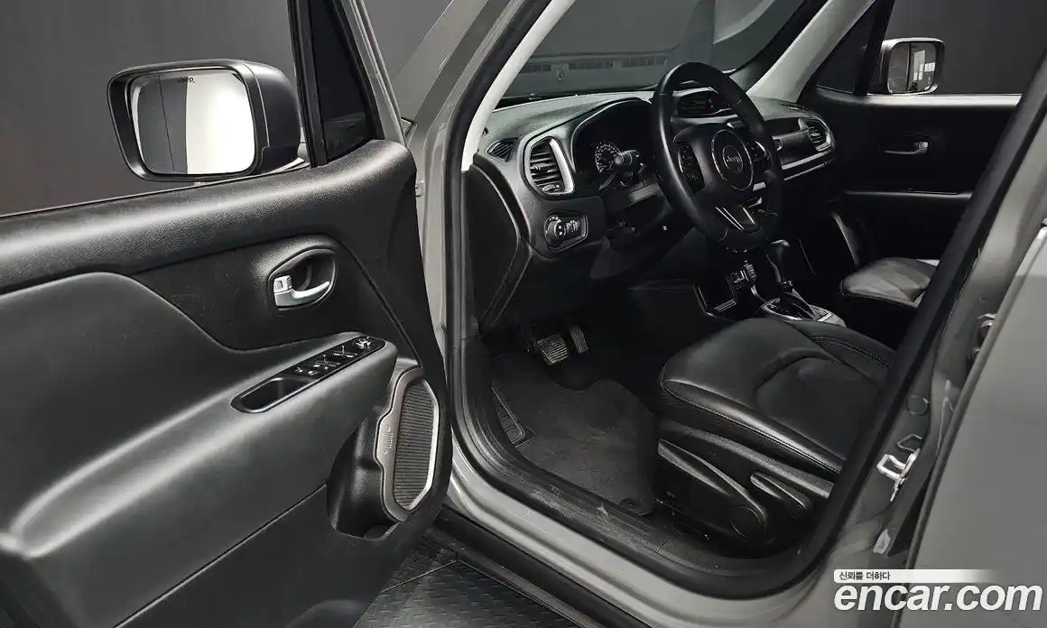 Jeep Renegade 2021 2.4 гидро в Москве № 1919065, фото 17