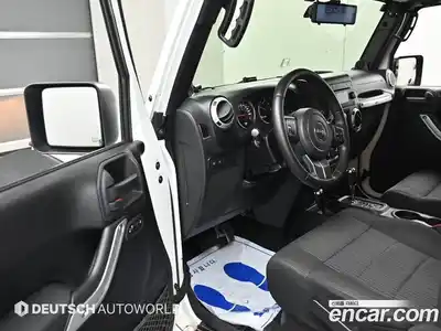 Jeep Wrangler 2011 2.8 гидро в Москве № 1919433, миниатюра 11