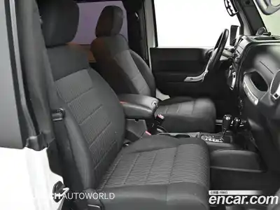 Jeep Wrangler 2011 2.8 гидро в Москве № 1919433, миниатюра 10