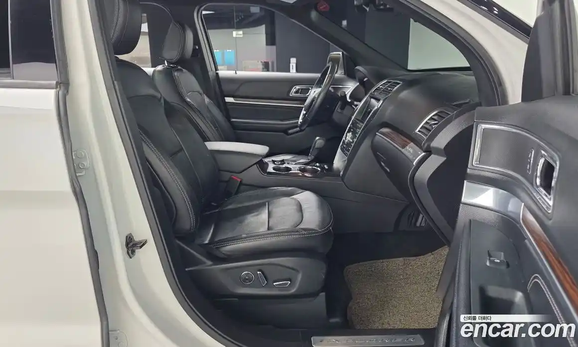 Ford Explorer 2018 2.3 гидро в Москве № 1920500, фото 17