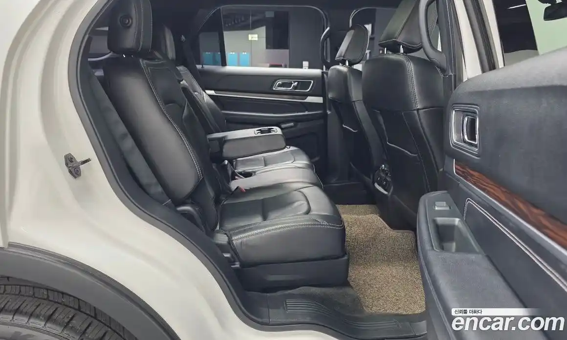 Ford Explorer 2018 2.3 гидро в Москве № 1920500, фото 18