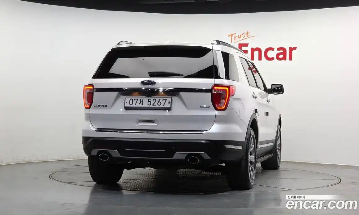 Ford Explorer 2018 2.3 гидро в Москве № 1920500, фото 4