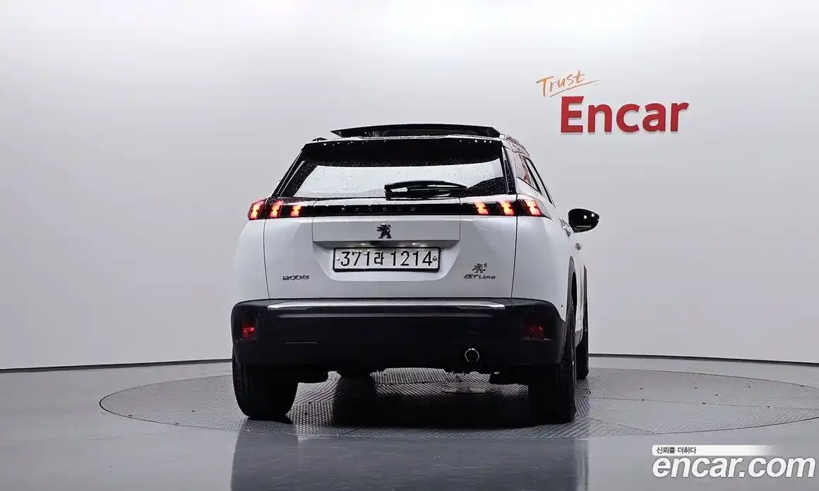 Peugeot 2008 2020 1.5 гидро в Москве, фото 4