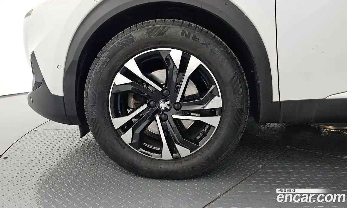 Peugeot 2008 2020 1.5 гидро в Москве, фото 5