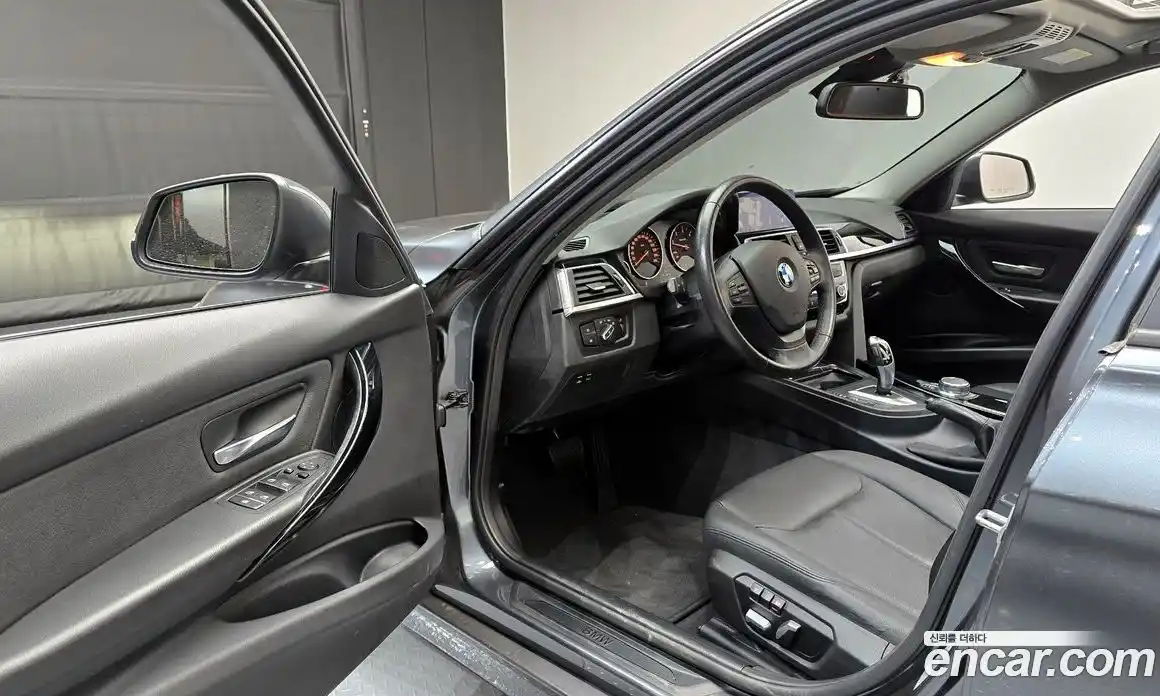 BMW 3-Series 2018 2.0 гидро в Москве № 193162, фото 11