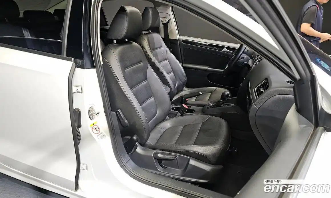 Volkswagen Jetta 2015 2.0 гидро в Москве № 199239, фото 12