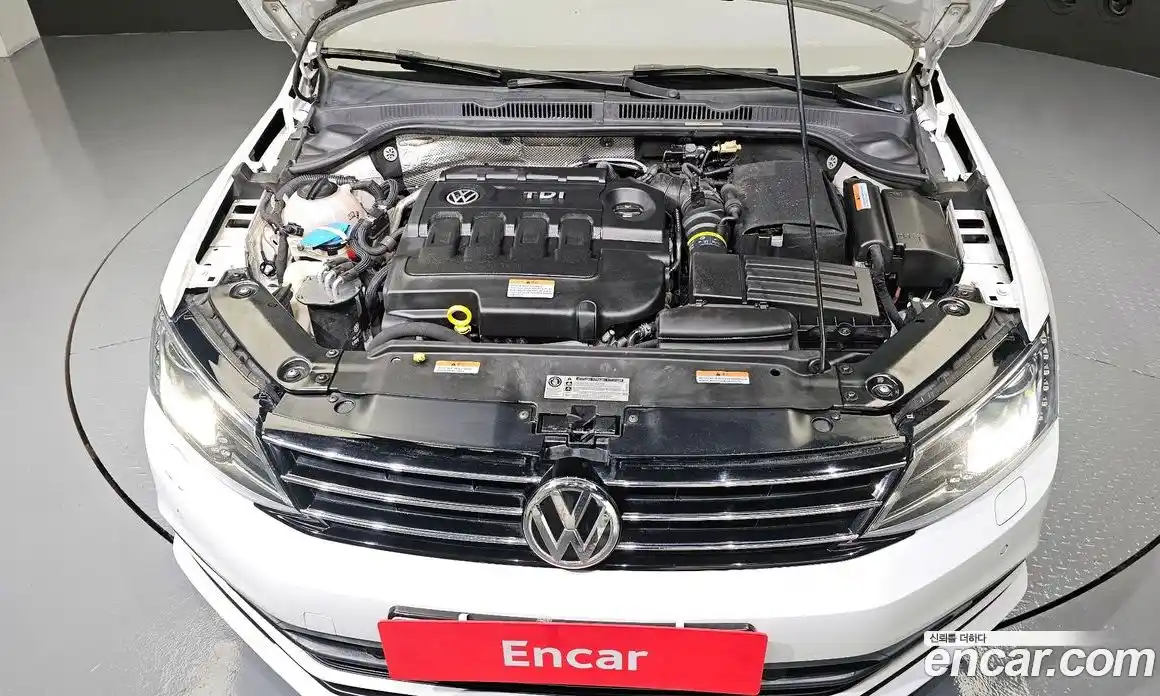 Volkswagen Jetta 2015 2.0 гидро в Москве № 199239, фото 6