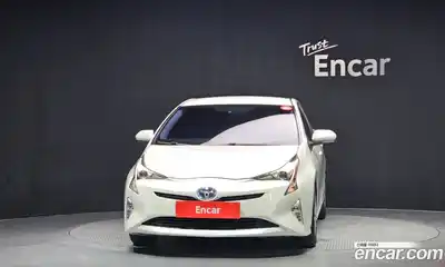 Toyota Prius 2016 1.8 гидро в Москве № 199708, миниатюра 3