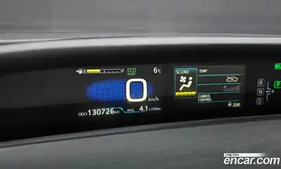 Toyota Prius 2016 1.8 гидро в Москве № 199708, миниатюра 8