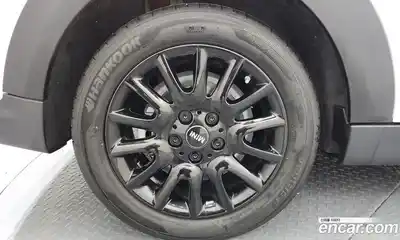 Mini Cooper 2024 1.5 гидро в Москве № 214087, миниатюра 5