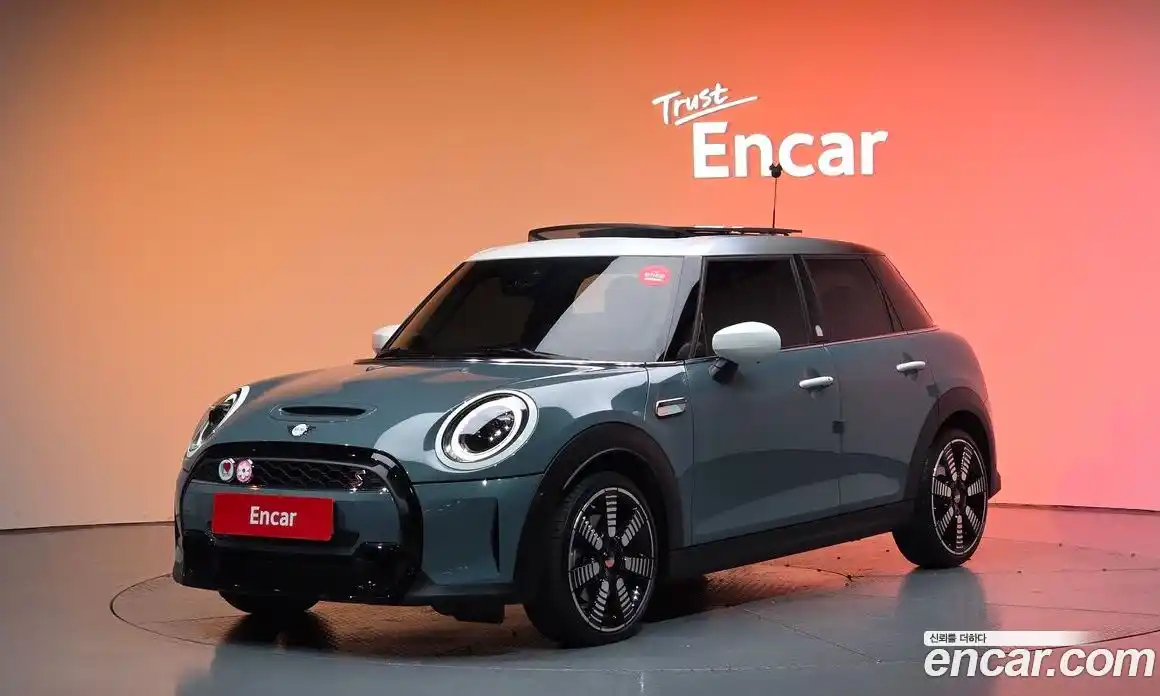 Mini Cooper 2023 2.0 гидро в Москве № 223017, фото 20