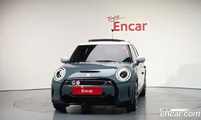 Mini Cooper 2023 2.0 гидро в Москве № 223017, миниатюра 2