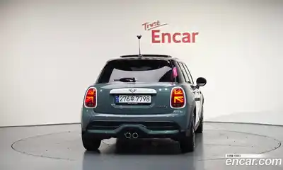 Mini Cooper 2023 2.0 гидро в Москве № 223017, миниатюра 3