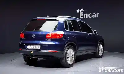 Volkswagen Tiguan 2015 2.0 гидро в Москве № 232220, миниатюра 2