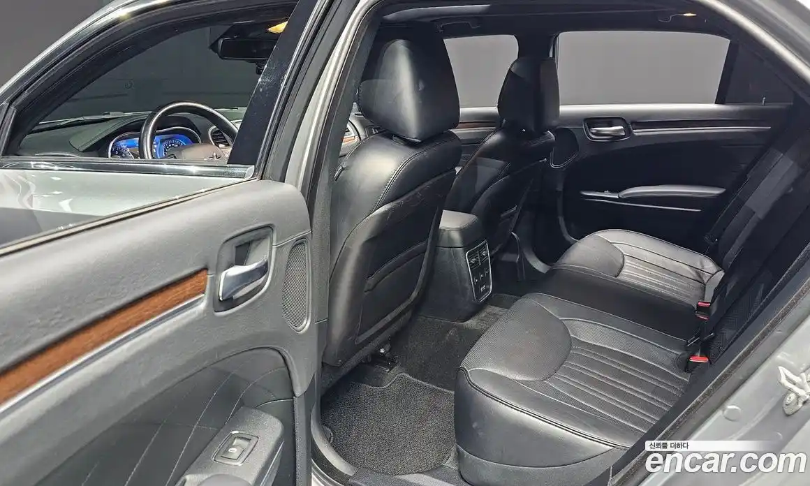 Chrysler 300C 2015 3.6 гидро в Москве № 256740, фото 17