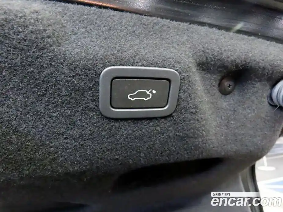 Jaguar XE 2016 2.0 гидро в Москве № 976569, фото 18