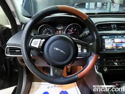 Jaguar XE 2016 2.0 гидро в Москве № 976569, миниатюра 8