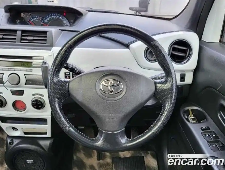 Toyota bB 2006 1.3 гидро в Москве № 1015298, фото 7