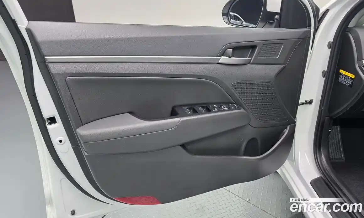 Hyundai Avante 2016 1.6 гидро в Москве № 1278085, фото 14