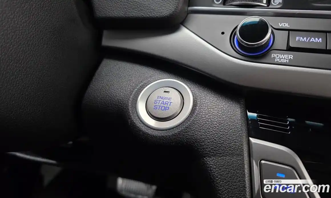 Hyundai Avante 2016 1.6 гидро в Москве № 1278085, фото 18