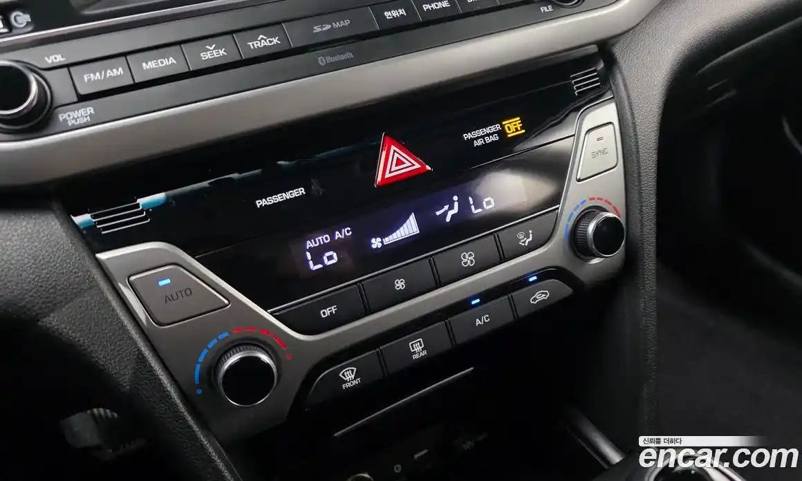 Hyundai Avante 2016 1.6 гидро в Москве № 1278085, фото 26