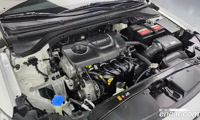 Hyundai Avante 2016 1.6 гидро в Москве № 1278085, миниатюра 6