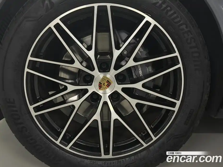 Porsche Cayenne 2023 3.0 гидро в Москве № 1322722, фото 14