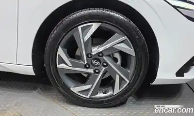 Hyundai Avante 2023 1.6 гидро в Москве № 1341939, миниатюра 5