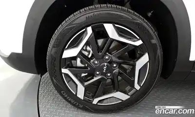 Kia Seltos 2024 1.6 гидро в Москве № 1342534, миниатюра 5