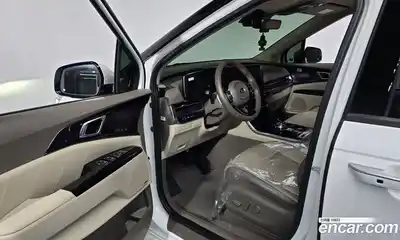 Kia Canival 2021 3.5 гидро в Москве № 1399432, миниатюра 12