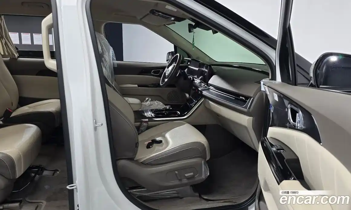Kia Canival 2021 3.5 гидро в Москве № 1399432, фото 15