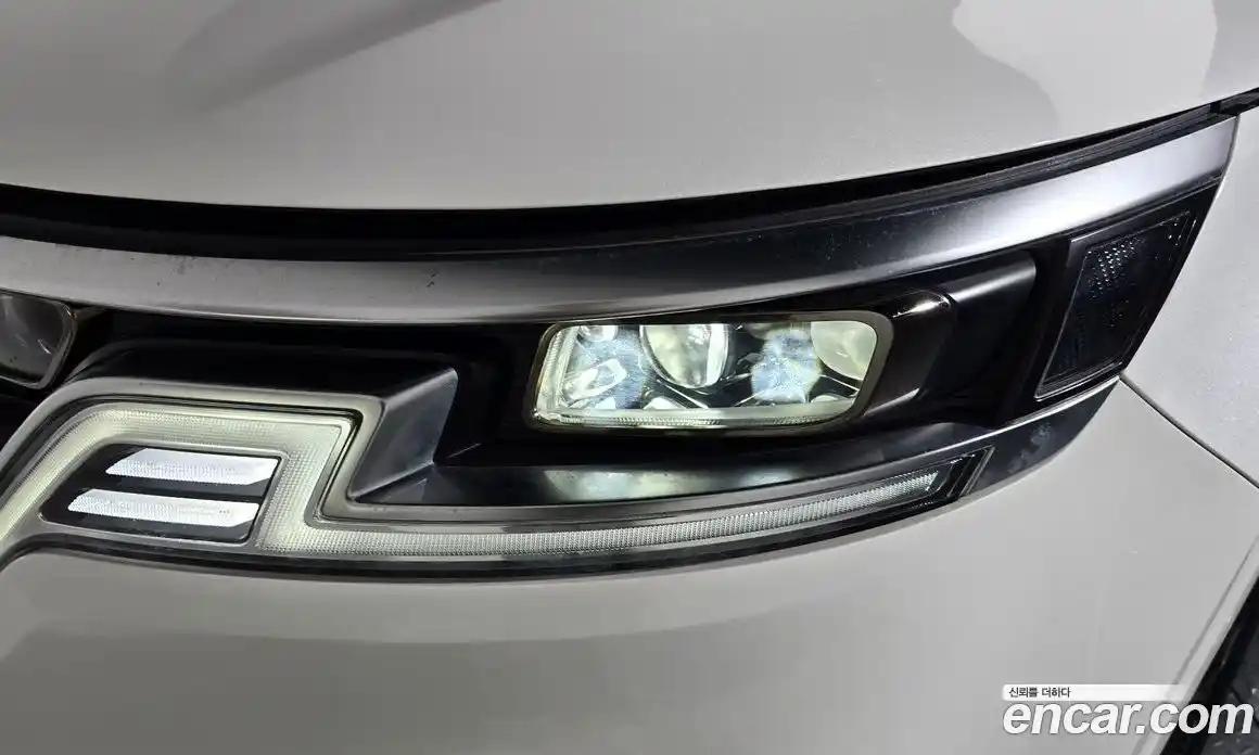 Kia Canival 2021 3.5 гидро в Москве № 1399432, фото 7