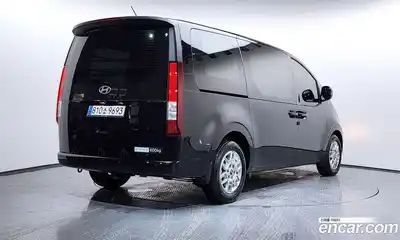 Hyundai Staria 2024 2.2 гидро в Москве № 1417046, миниатюра 2