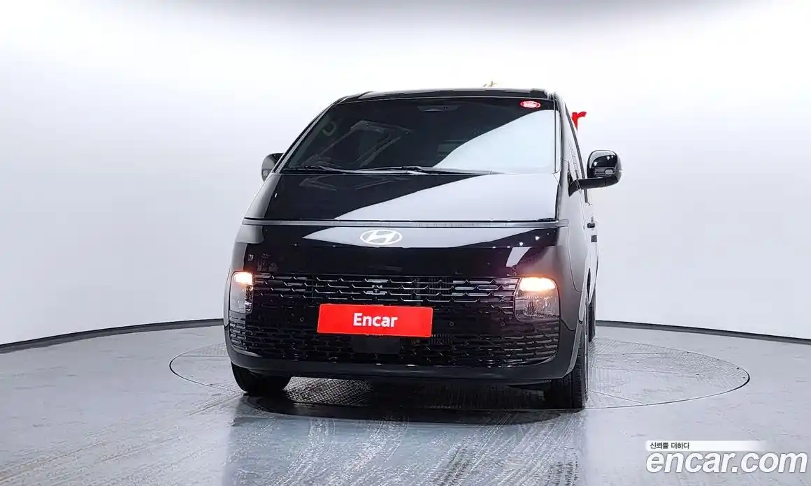 Hyundai Staria 2024 2.2 гидро в Москве № 1417046, фото 3